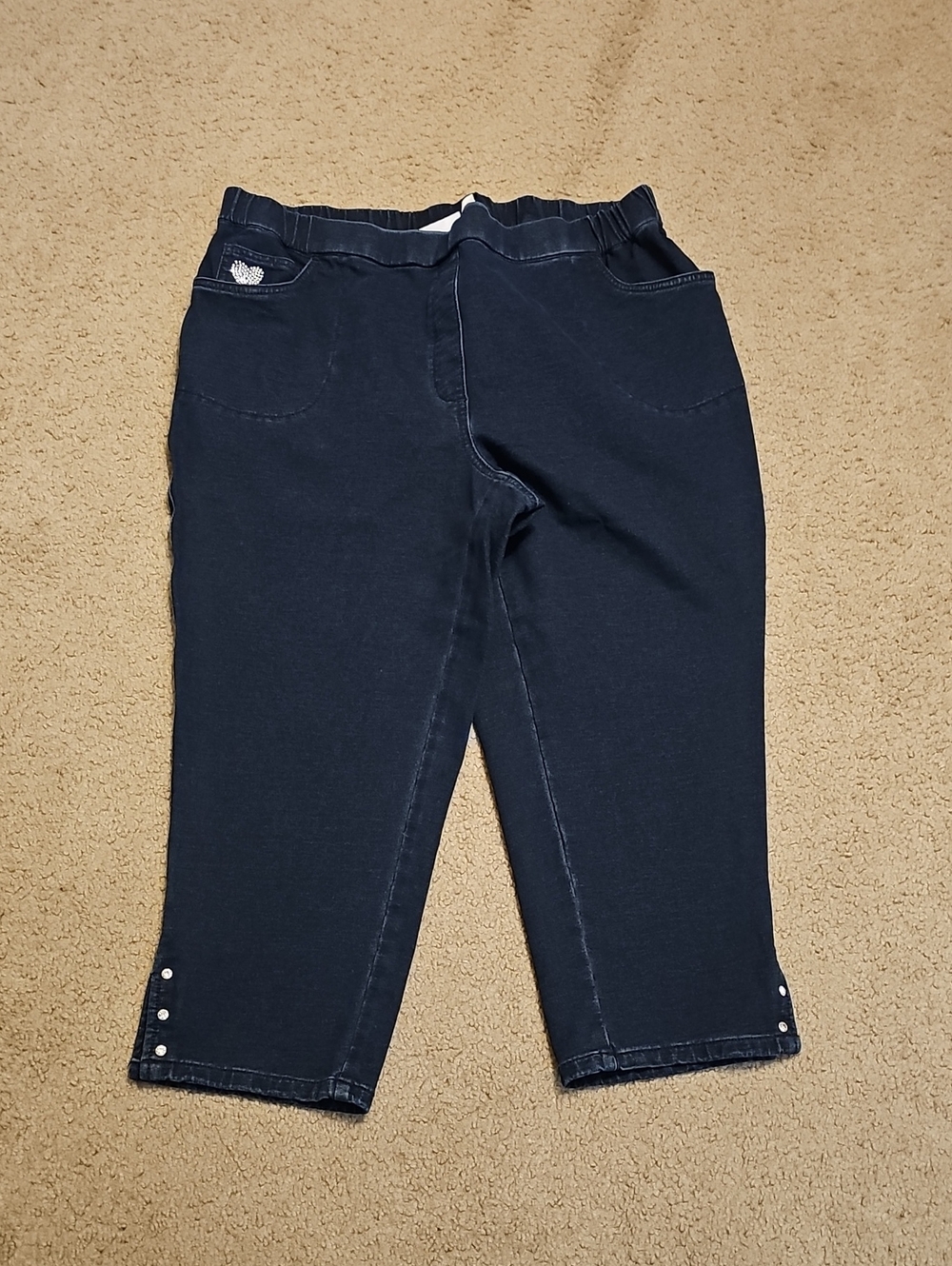 Quacker Factory Navy Straight-Leg Pull-On Capri Pants with Snap Hem